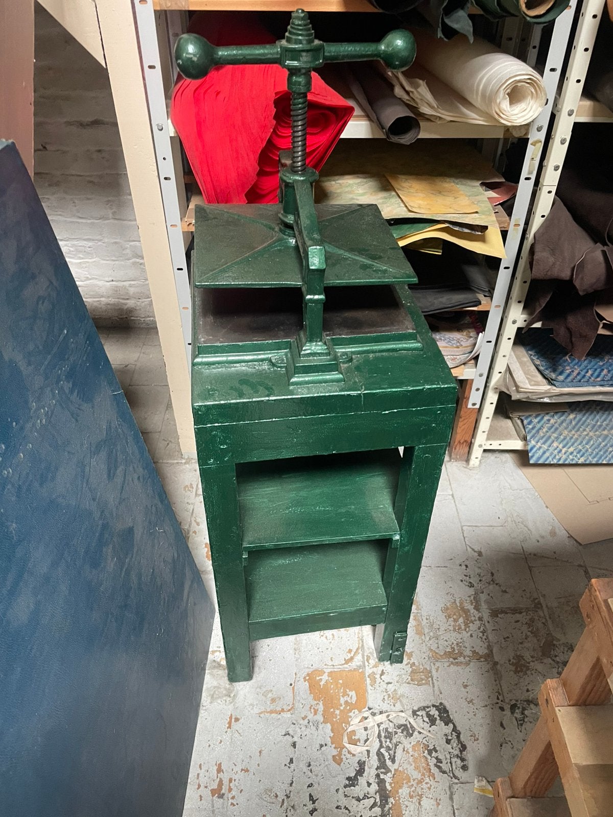Presse de reliure en fonte, Jardin & Terrasse, Boîtes aux lettres, Enlèvement ou Envoi, Comme neuf