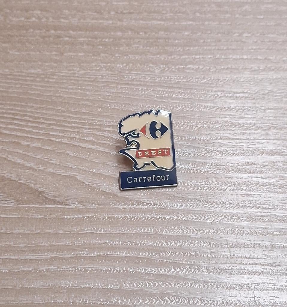PIN - CARREFOUR - BREST, Envoi, Utilisé, Autres sujets/thèmes, Insigne ou Pin's