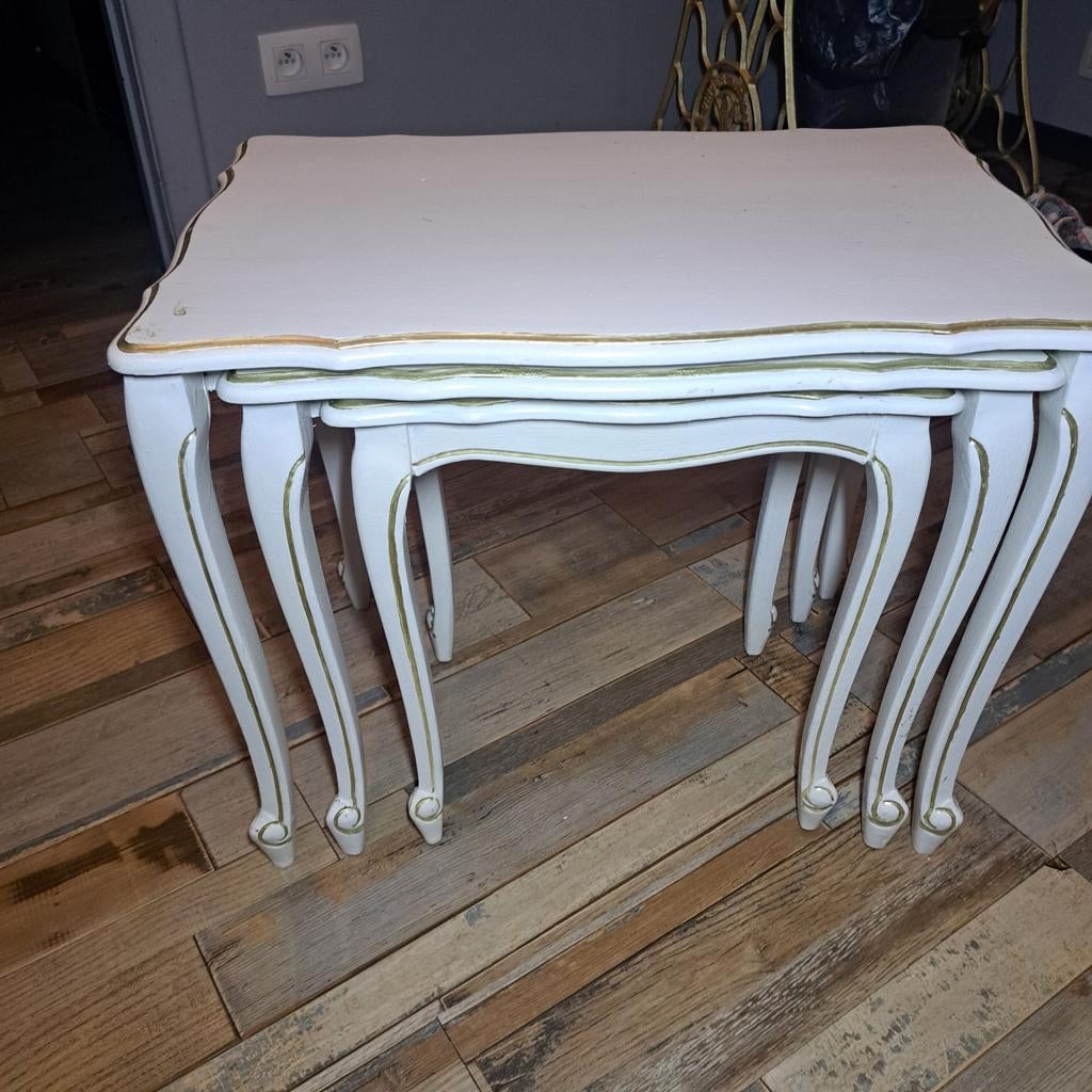 Table de gigogne, Maison & Meubles, Tables | Tables d'appoint, Enlèvement