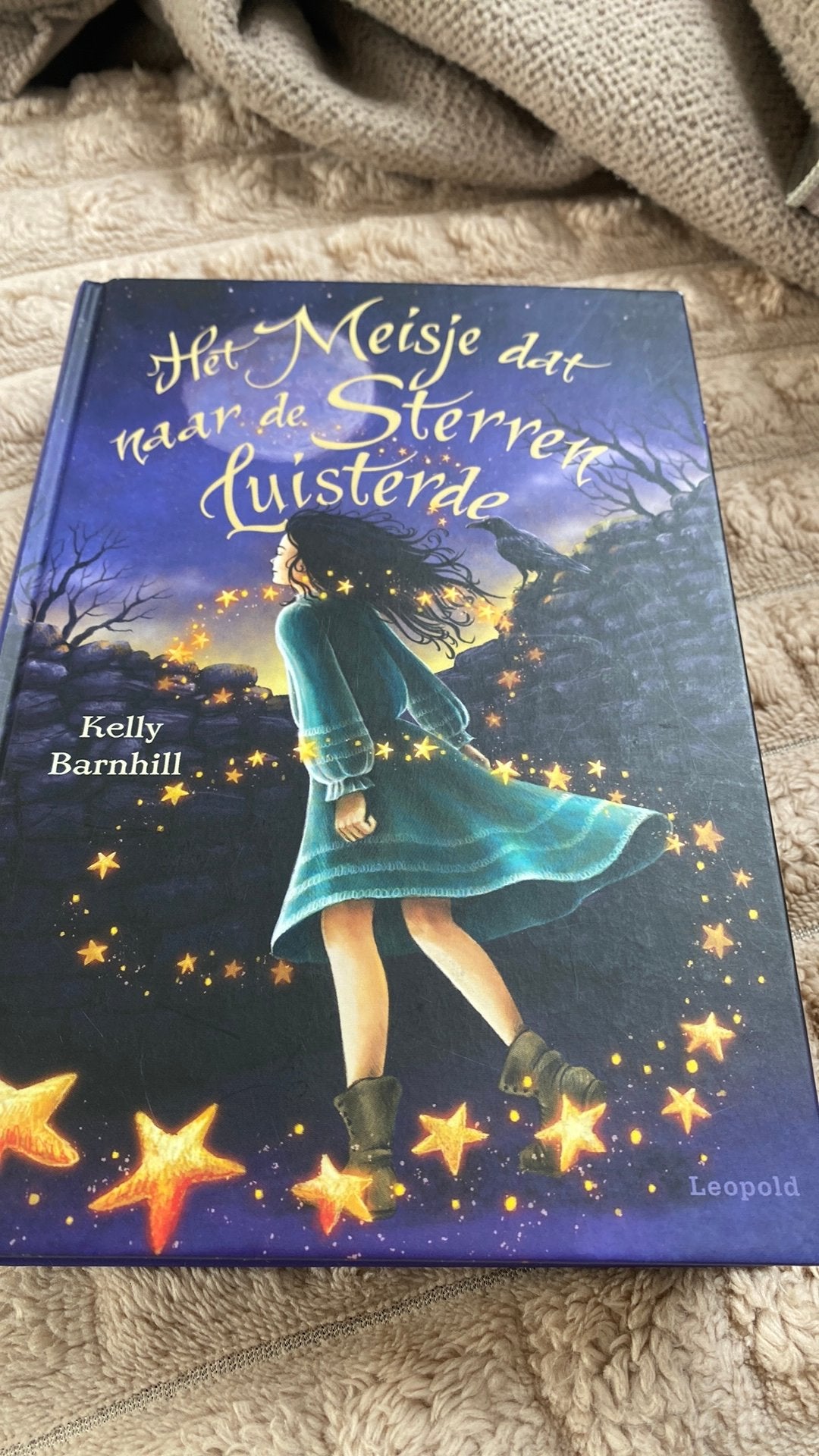 Kelly Barnhill - Het meisje dat naar de sterren luisterde, Livres, Livres pour enfants | Jeunesse | 10 à 12 ans, Enlèvement ou Envoi