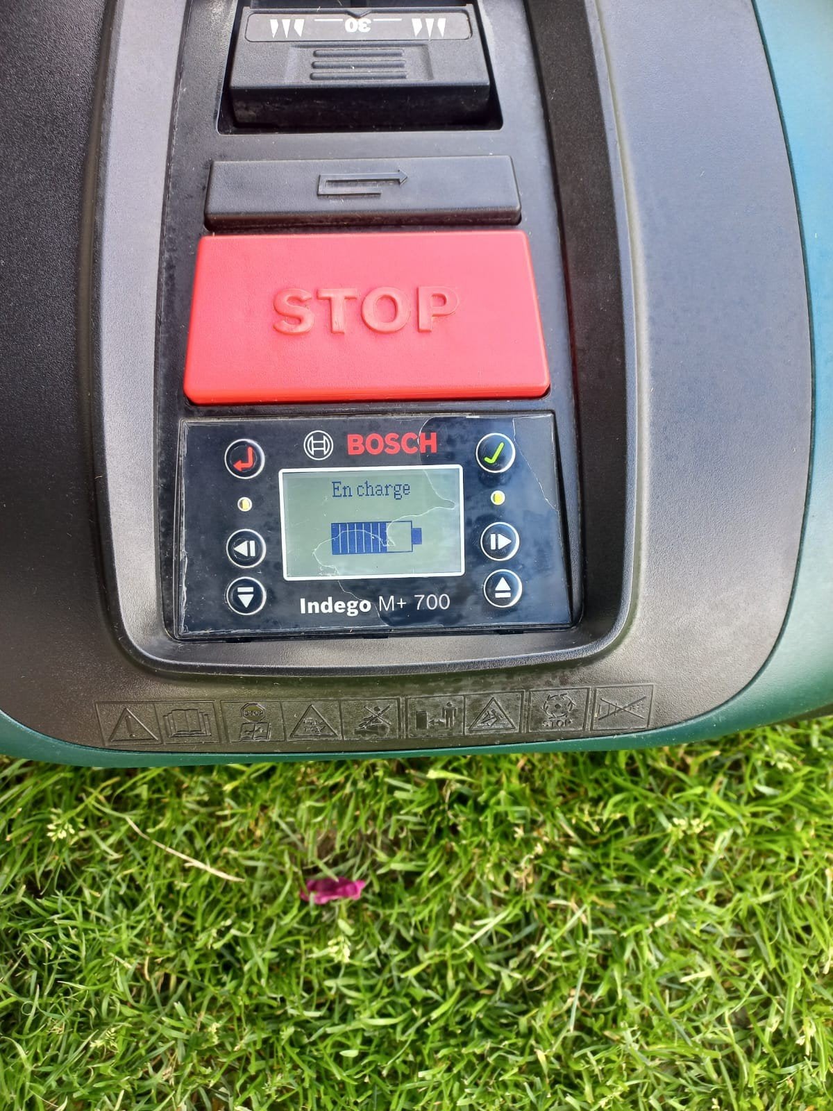 Tondeuse robot Bosch Indego M+700, Tuin en Terras, Ophalen