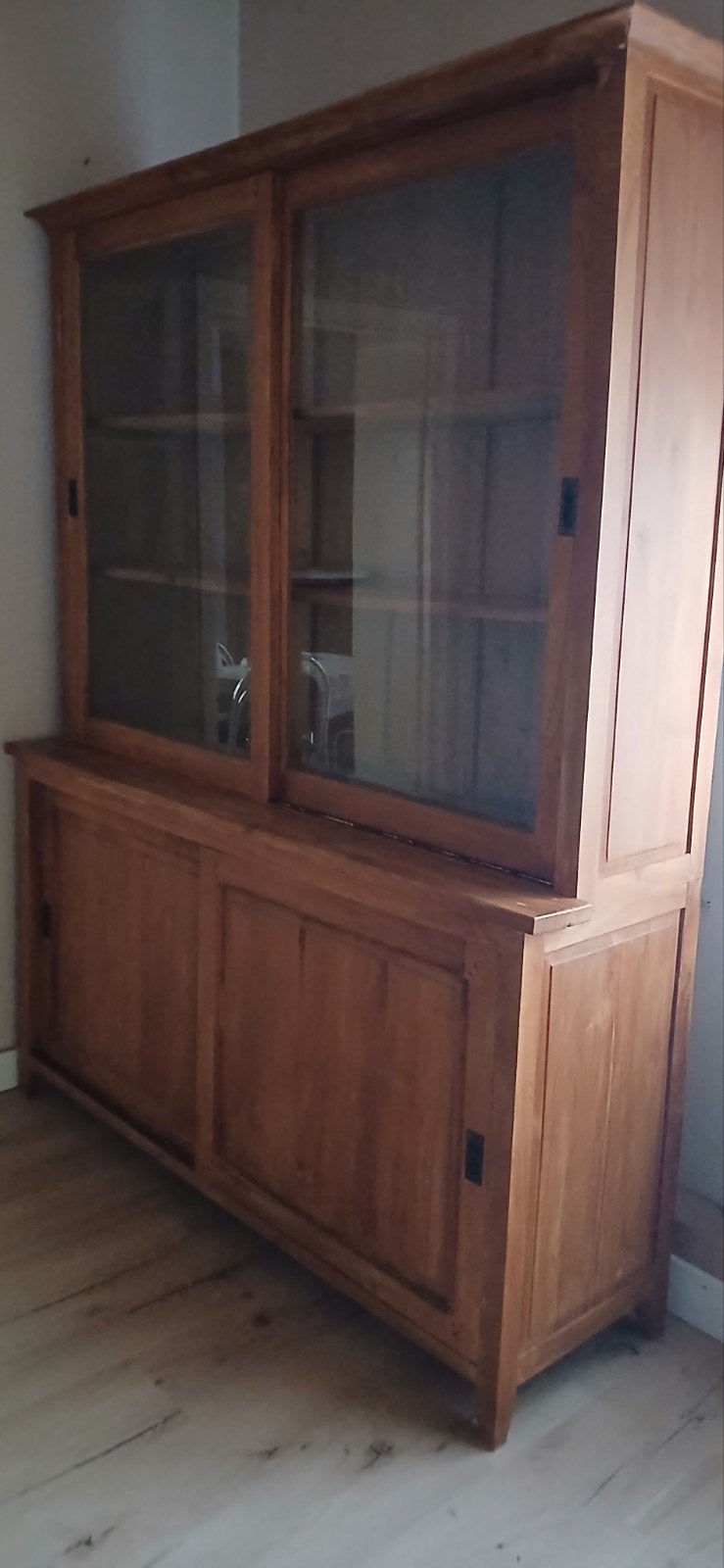 Belle vitrine - buffet en teck massif, Maison & Meubles, Enlèvement