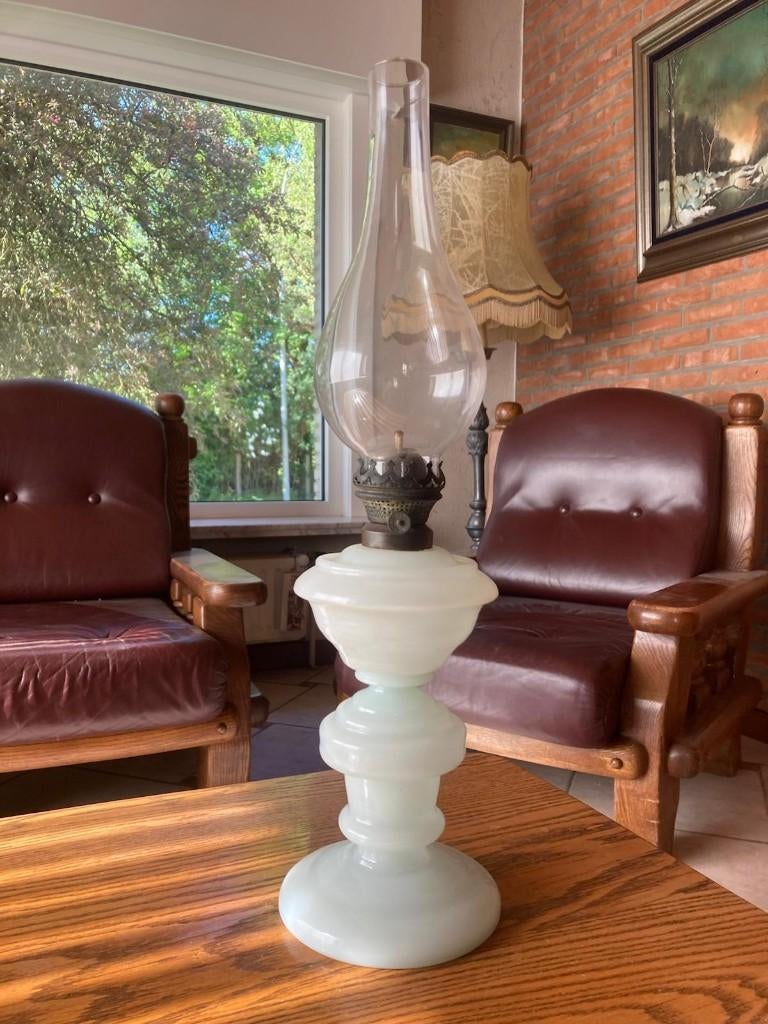 Klassieke olielamp / petroleumlamp – 55 cm hoog - antiek, Antiquités & Art, Antiquités | Éclairage, Enlèvement