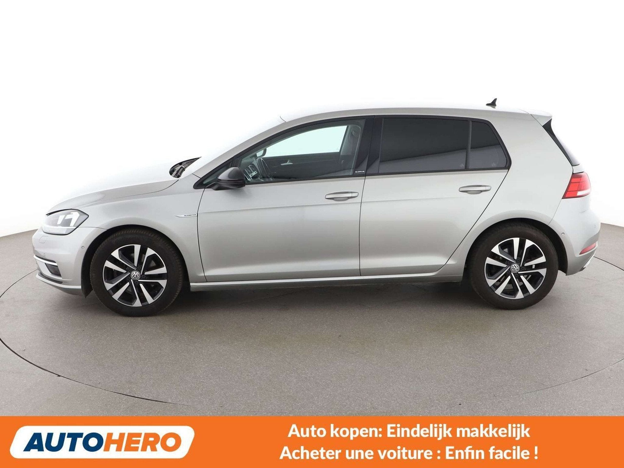 Volkswagen Golf 1.5 TSI ACT IQ.DRIVE BlueMotion Tech, Auto's, Voorwielaandrijving, Stof, Parkeerassistent, Overige brandstoffen