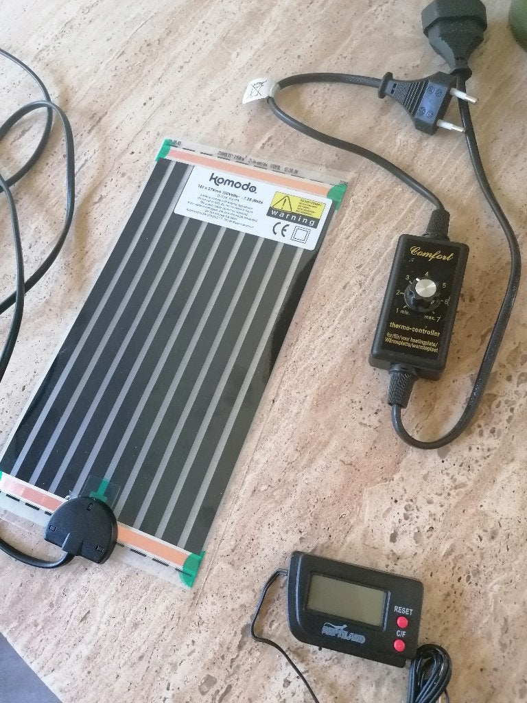 Warmtemat komodo + tempregelaar + temp dig meter
