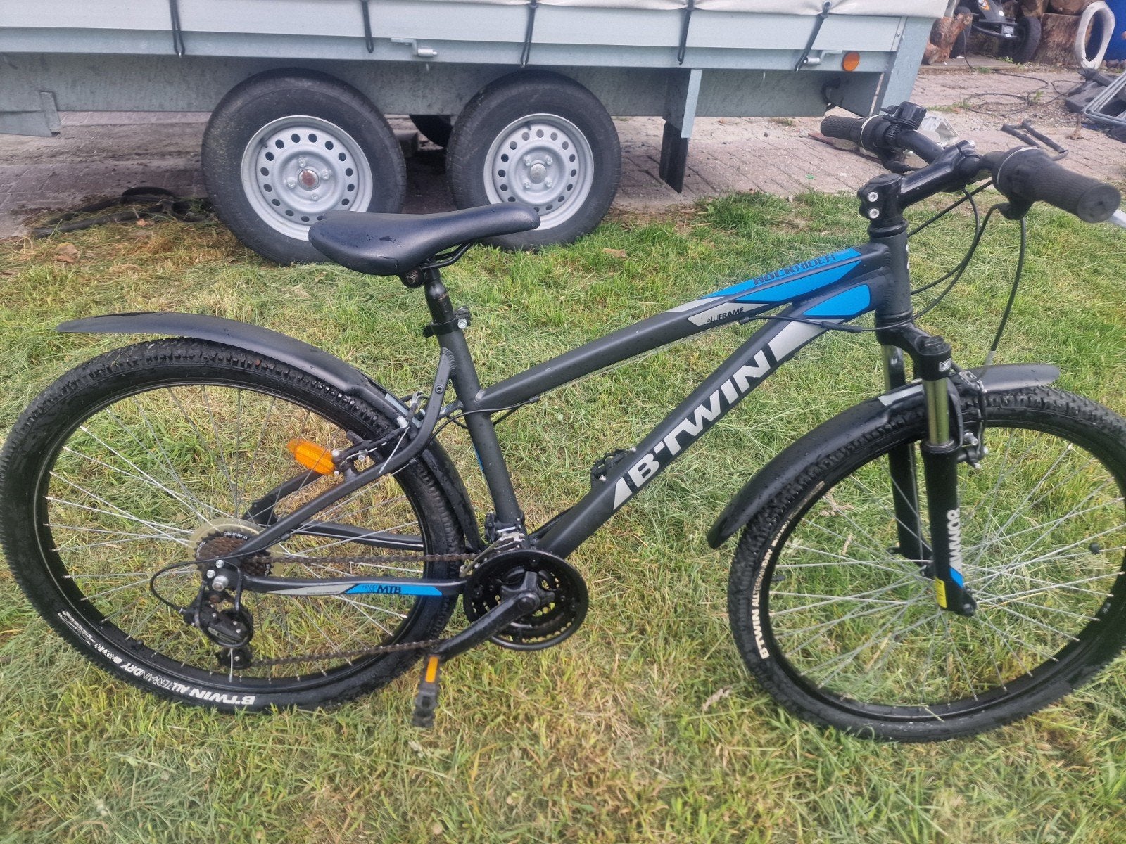 Jongensfiets B-twin rockrider 340 26" 43 cm, Ophalen, Gebruikt, Velgrem, B-Twin