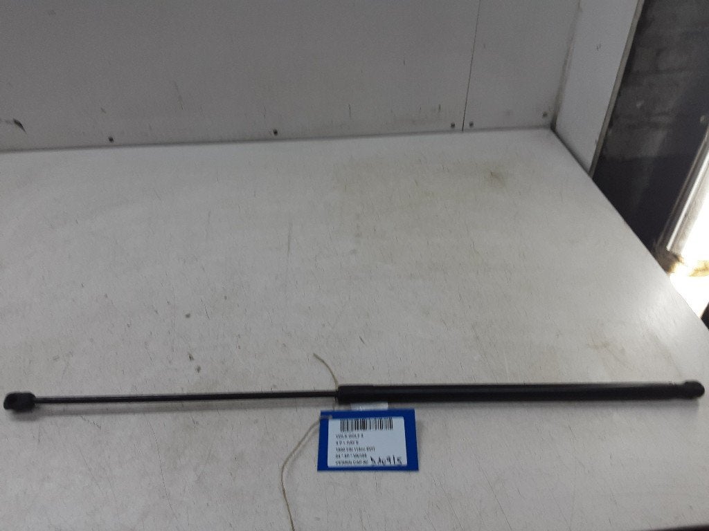 VERIN DE CAPOT Volkswagen Golf V (1K1) (1KO823359A), Volkswagen, Mevr. I. Hauben, Utilisé, Rue de l'Espoir 34 34
4030  GRIVEGNÉE, BE