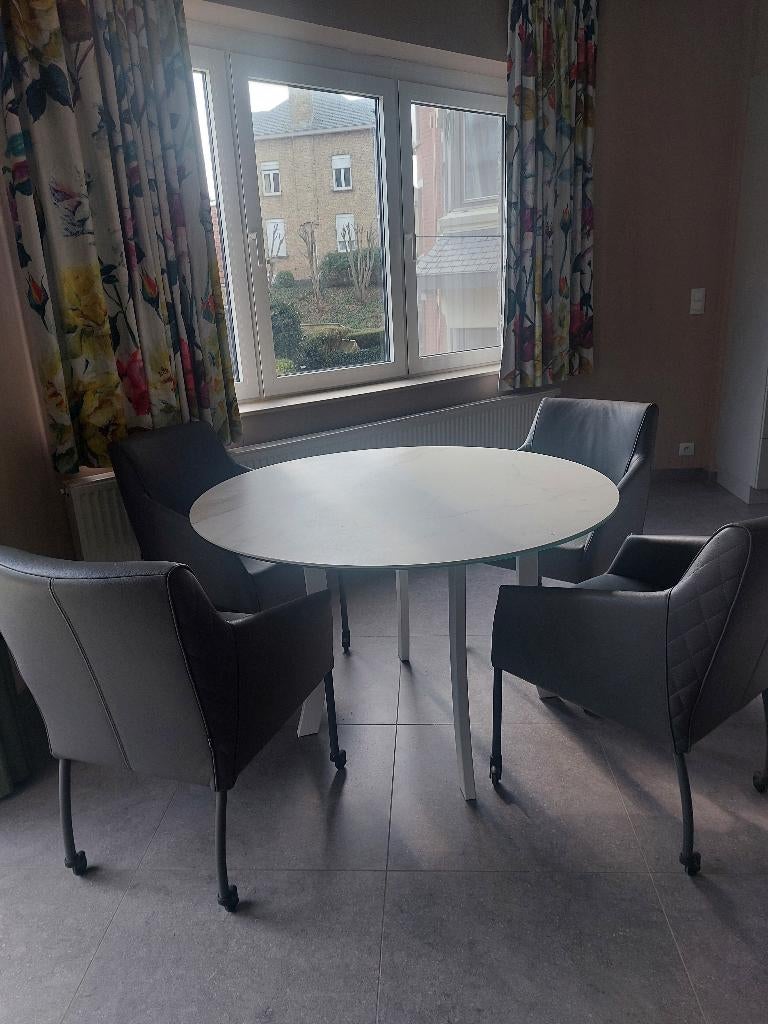 Prachtige ronde tafel van keramiek Luna, Huis en Inrichting, Ophalen, 50 tot 100 cm, 100 tot 150 cm, Zo goed als nieuw