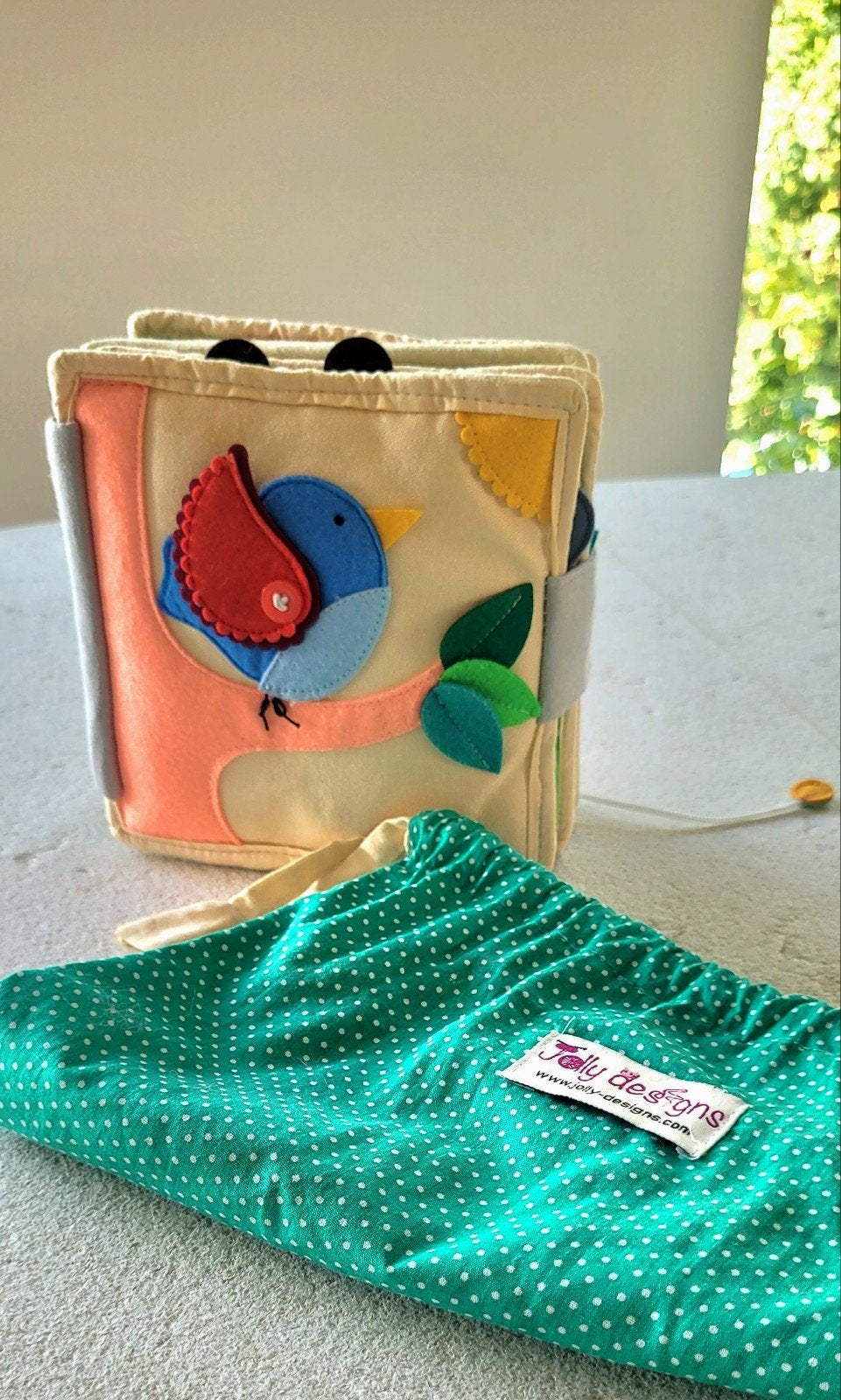 Jolly Designs Quiet book - montessori, Ophalen of Verzenden, Zo goed als nieuw, 2 tot 3 jaar, Uitklap-, Voel- of Ontdekboek
