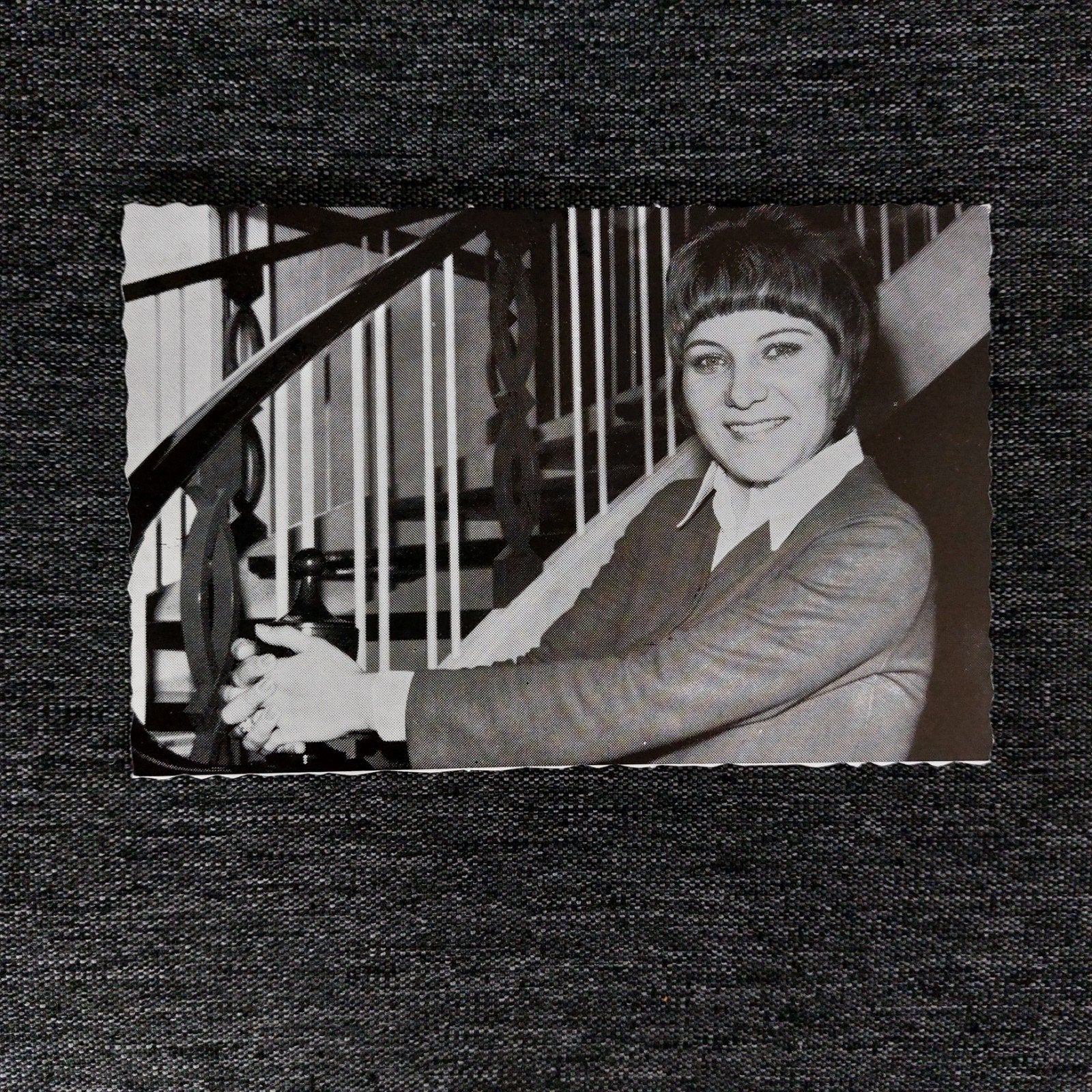 fotokaart zangeres Claudia Sylva, Enlèvement ou Envoi