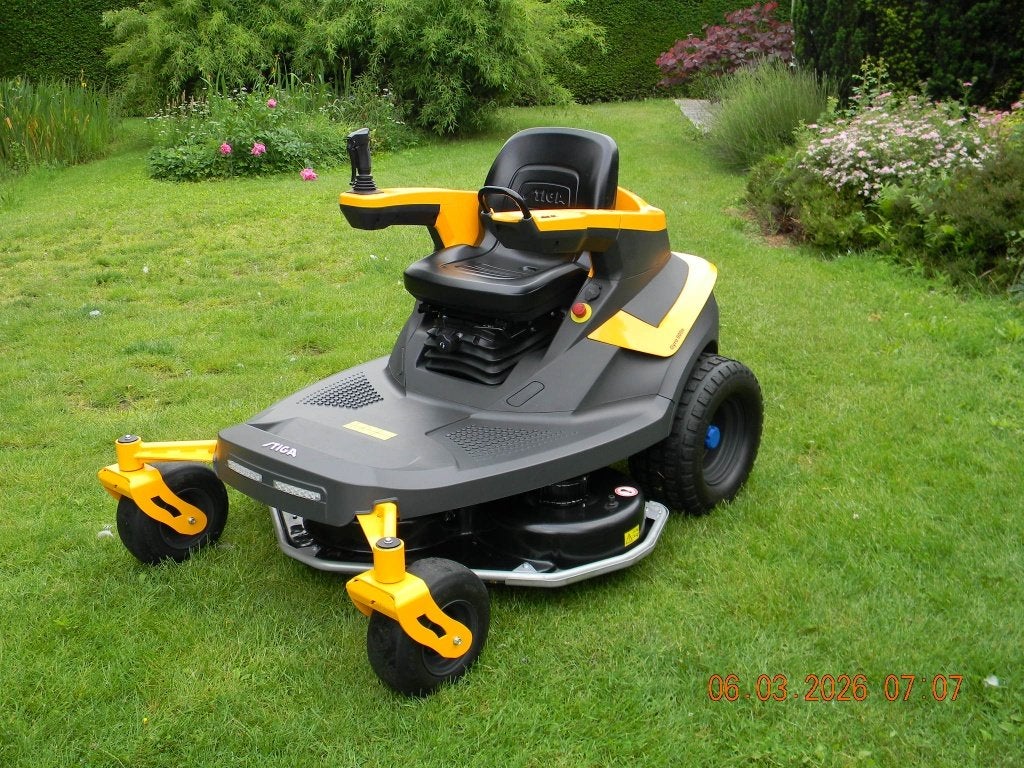 ACCU - Zitmaaier STIGA  GYRO 900e, Ophalen, Elektrische grasmaaier, Mulchfunctie, Zo goed als nieuw
