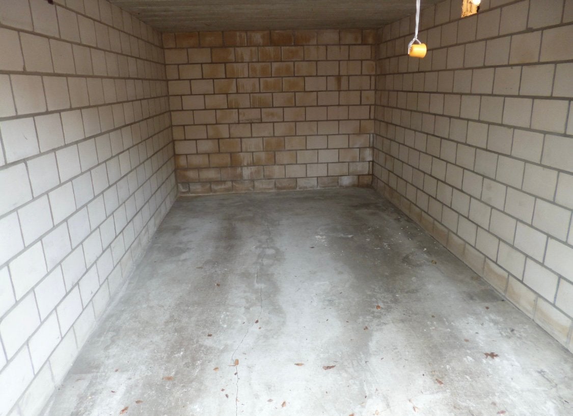 Te koop gesloten garagebox in Residentie Garages Hollandveld, Hasselt