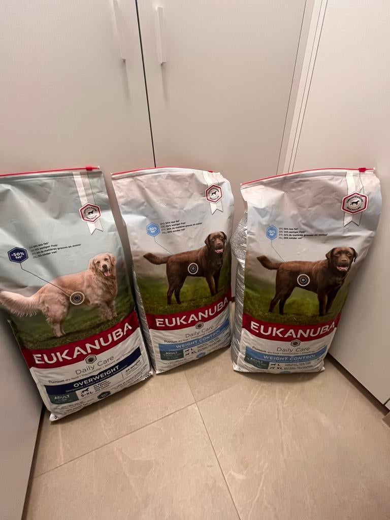 3 zakken van 12kg Eukanuba droge hondenbrokken, Dieren en Toebehoren, Ophalen, Hond