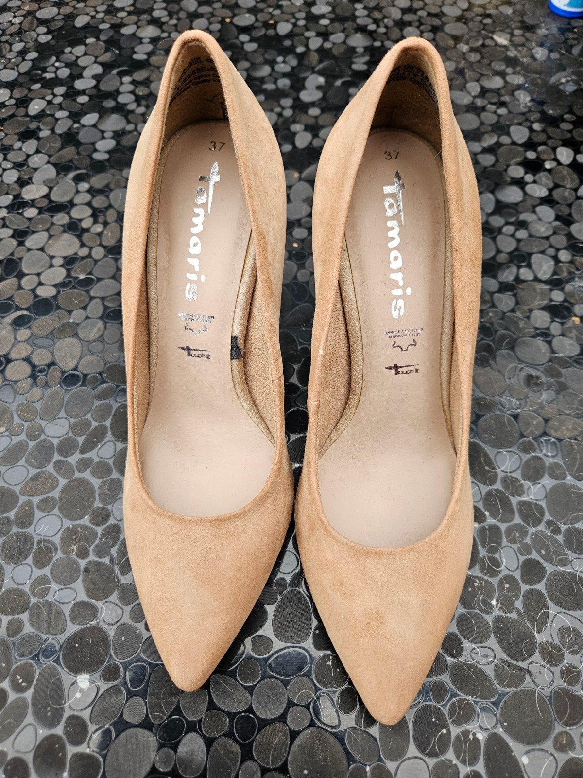 Nieuwe Tamaris touch it pumps mt 37, Pumps, Beige, Nieuw, Ophalen