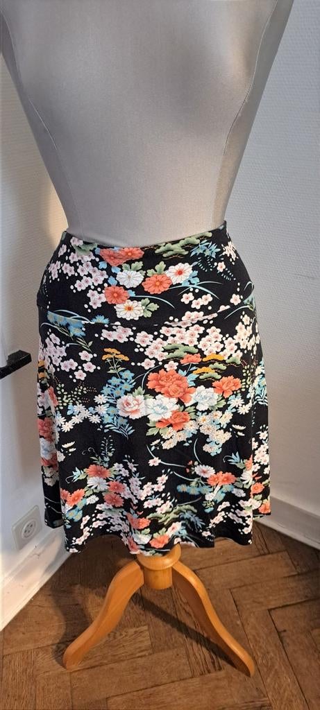 Jupe King Louie  taille M motifs fleurs, Kleding | Dames, Ophalen of Verzenden