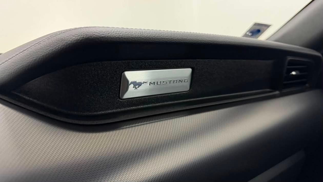 Ford Mustang 2.3 Full Options Automaat maar 64000km GT PACK., Auto's, Ford USA, Automaat, Achterwielaandrijving, 4 cilinders, Leder