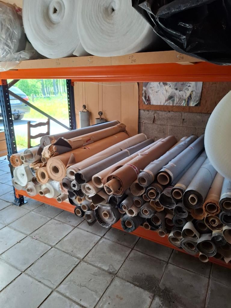 meubel stoffen en polyetherschuim, Ophalen, Modern en antiek, Nieuw, 125 cm of meer