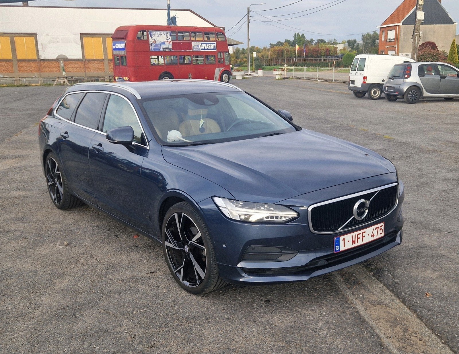 Volvo V90 D3 Automaat | 2018 | Euro 6, Autos, Cuir, 1698 kg, Achat, V90