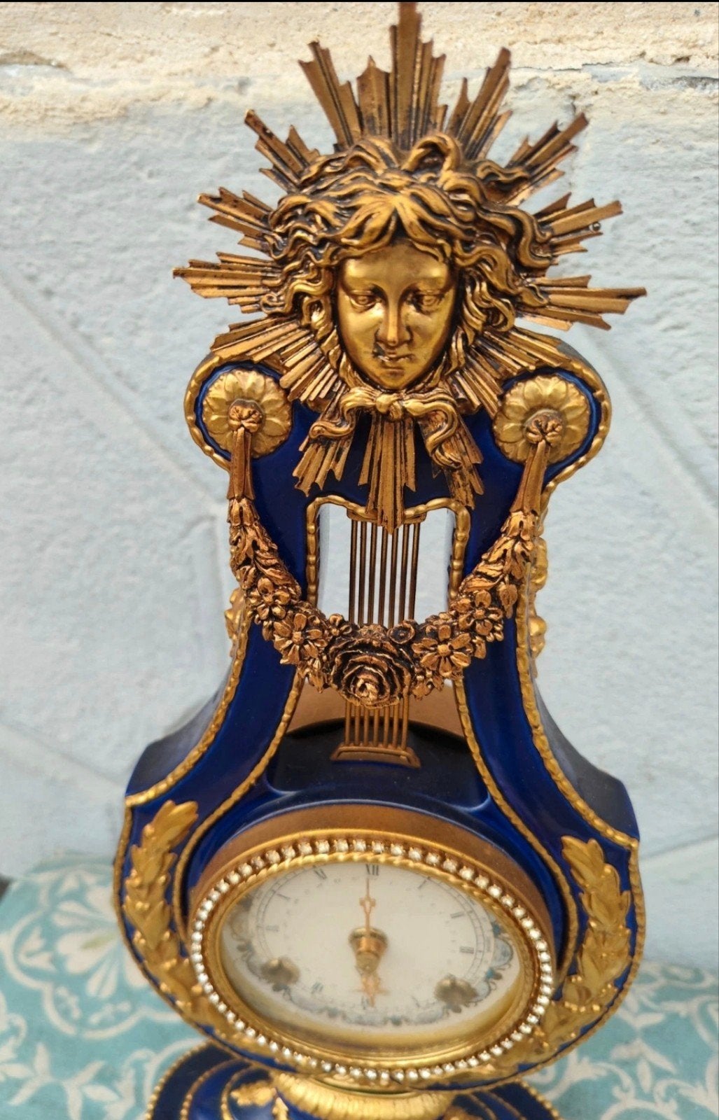 Horloge lyre Marie Antoinette en porcelaine Franklin Mint, Enlèvement ou Envoi