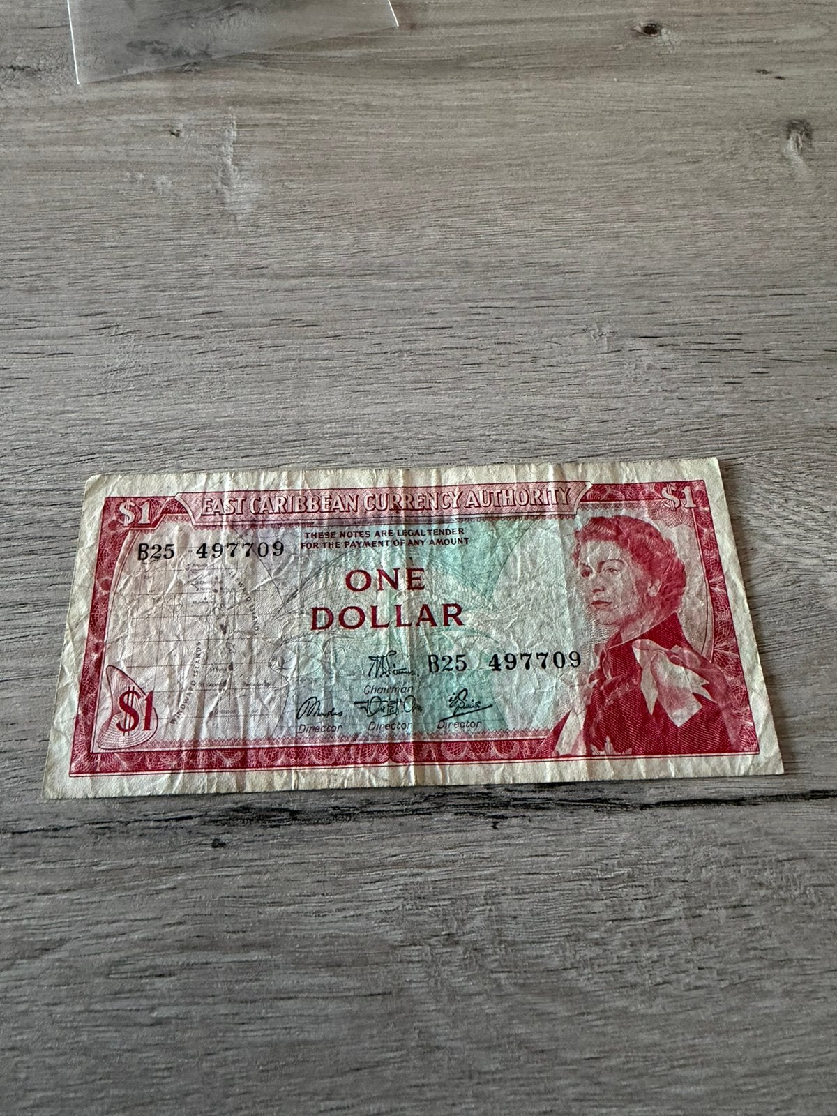 Un dollar, rare dans les Caraïbes orientales, Timbres & Monnaies, Enlèvement ou Envoi