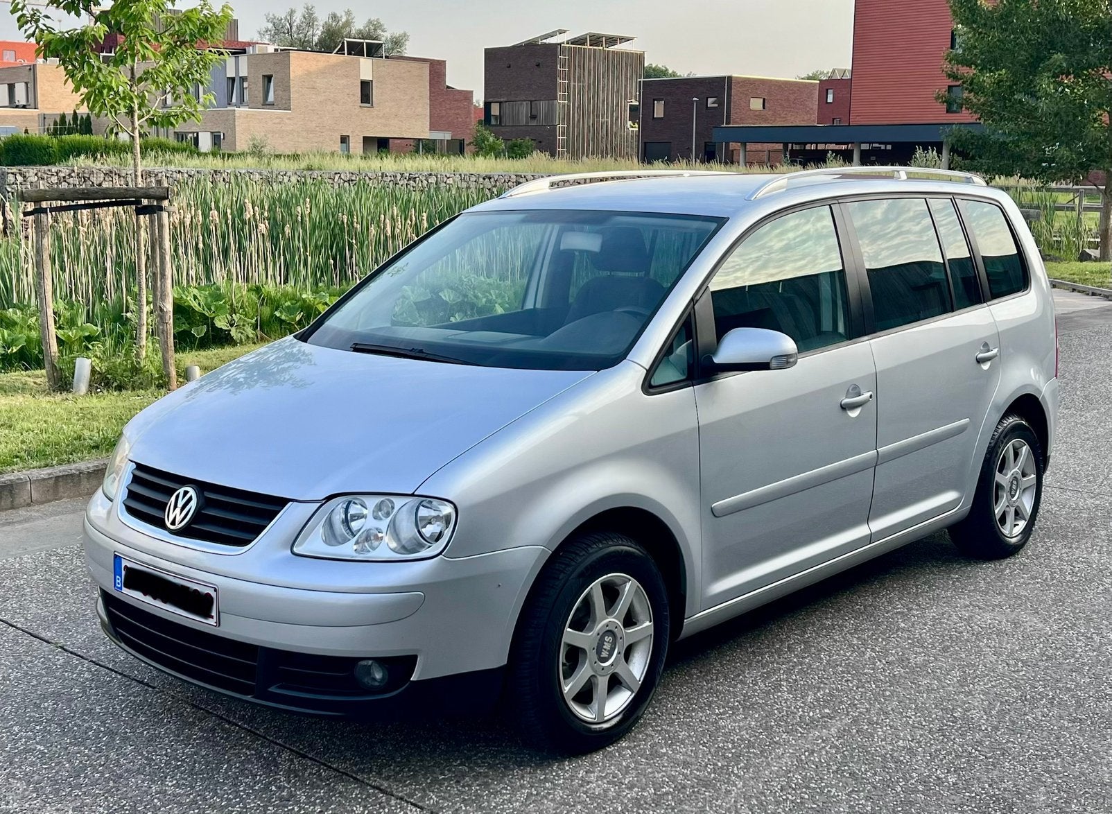 VW Touran 1.9TDI !!! 6 Vitesse !!! Mooie staat !!!, Auto's, Volkswagen, Voorwielaandrijving, Stof, Zwart, 5 deurs