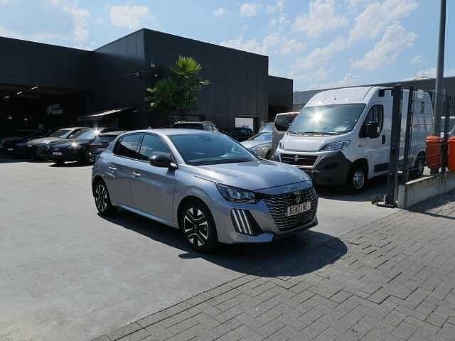 Peugeot 208 1.2 i benzine 100pk Allure Luxe '25 11000km, Auto's, Peugeot, Euro 6, 1199 cc, https://public.car-pass.be/vhr/dc69036b-b3d8-4b87-b147-5099f7f09de6