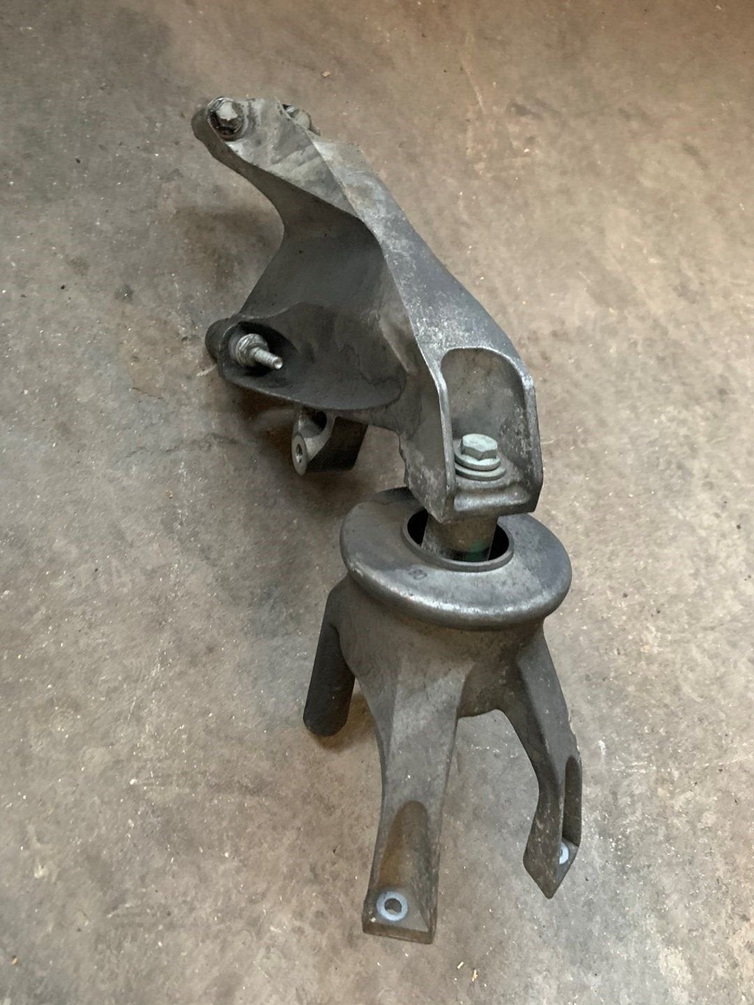 Volkswagen T5 motorsteun, Gebruikt, -, Volkswagen, -