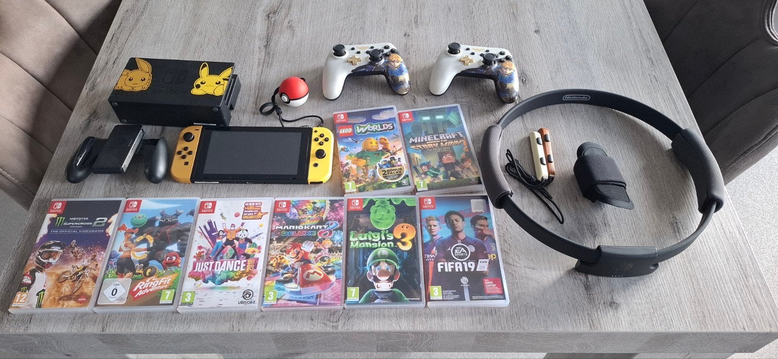 nintendo switch 1 met games en pokemon versie, Informatique & Logiciels, Enlèvement, Utilisé