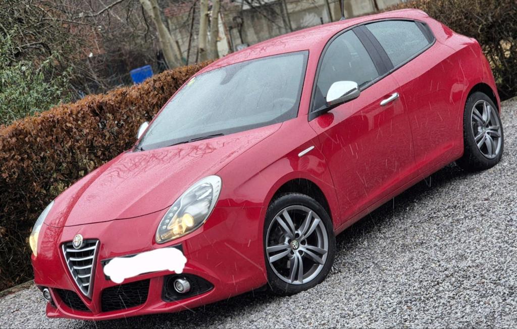Alfa romeo Giulietta 16jtd 117mkm 2014 1prop ctok 7900€, Auto's, Alfa Romeo, Bluetooth, Euro 5, 1600 cc, 5 deurs