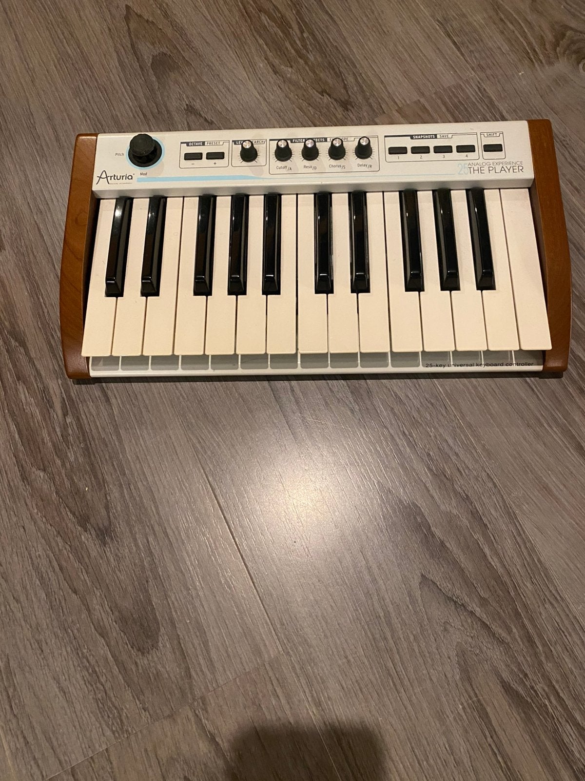 ARTURIA THE PLAYER 25, Enlèvement ou Envoi, Comme neuf