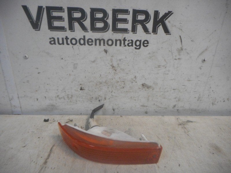 CLIGNOTANT DROIT Toyota Corolla (E9) (01-1987/10-1994), Kundenbetreuung@toyota.de, Toyota, Utilisé, Toyota-Allee 2
50858  Köln, DE