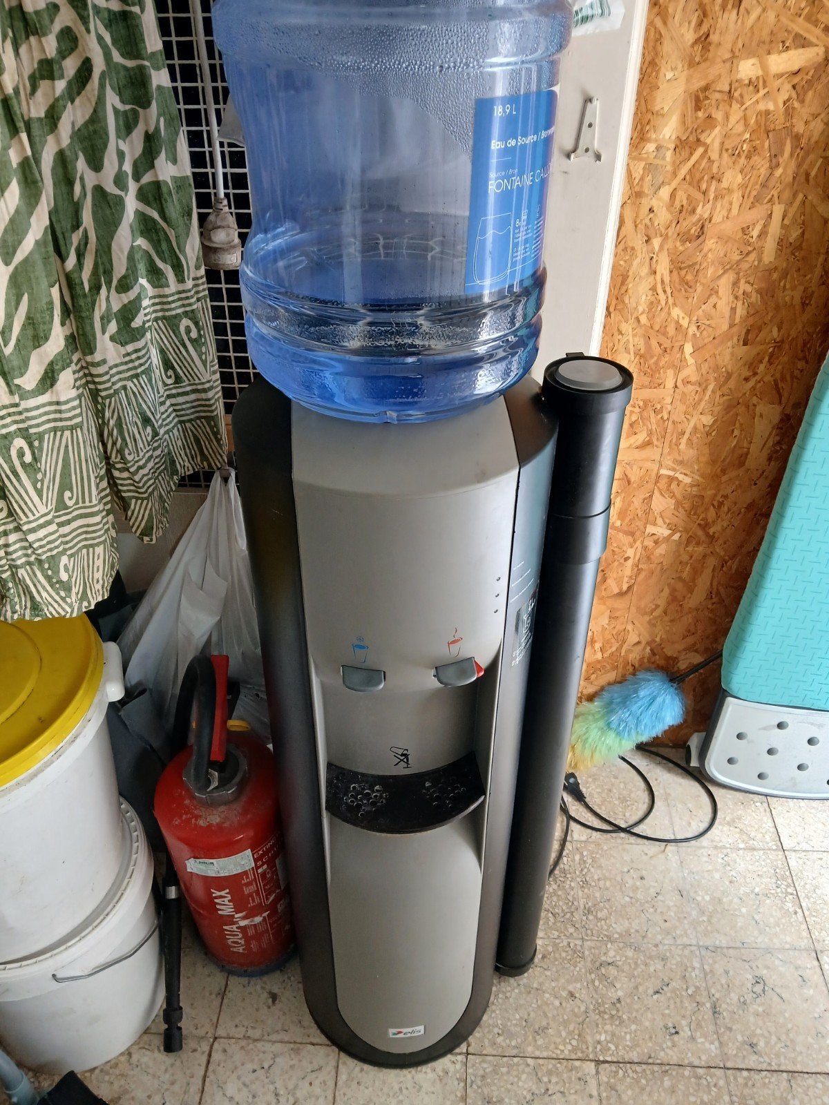 Fontaine distributeur d'eau, Enlèvement