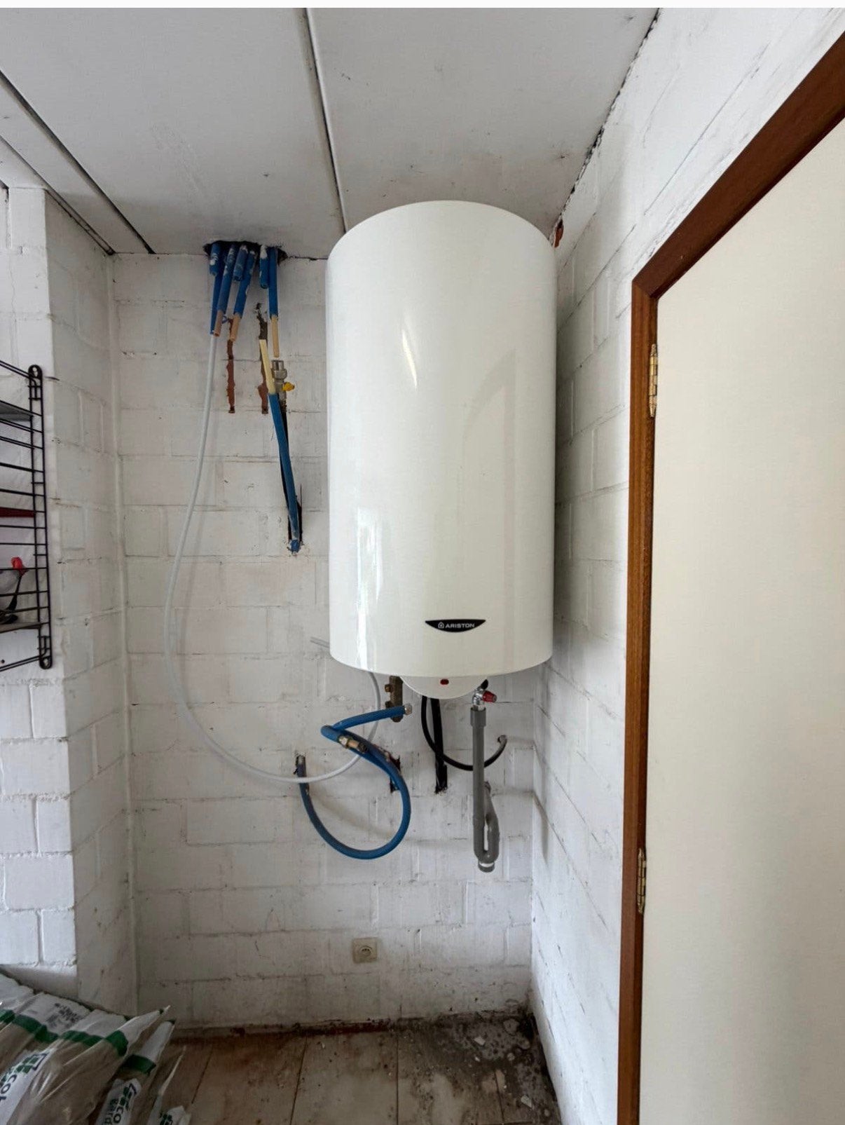 Ariston elektrische boiler 150L, Doe-het-zelf en Bouw, Chauffageketels en Boilers, Ophalen, Zo goed als nieuw, Boiler