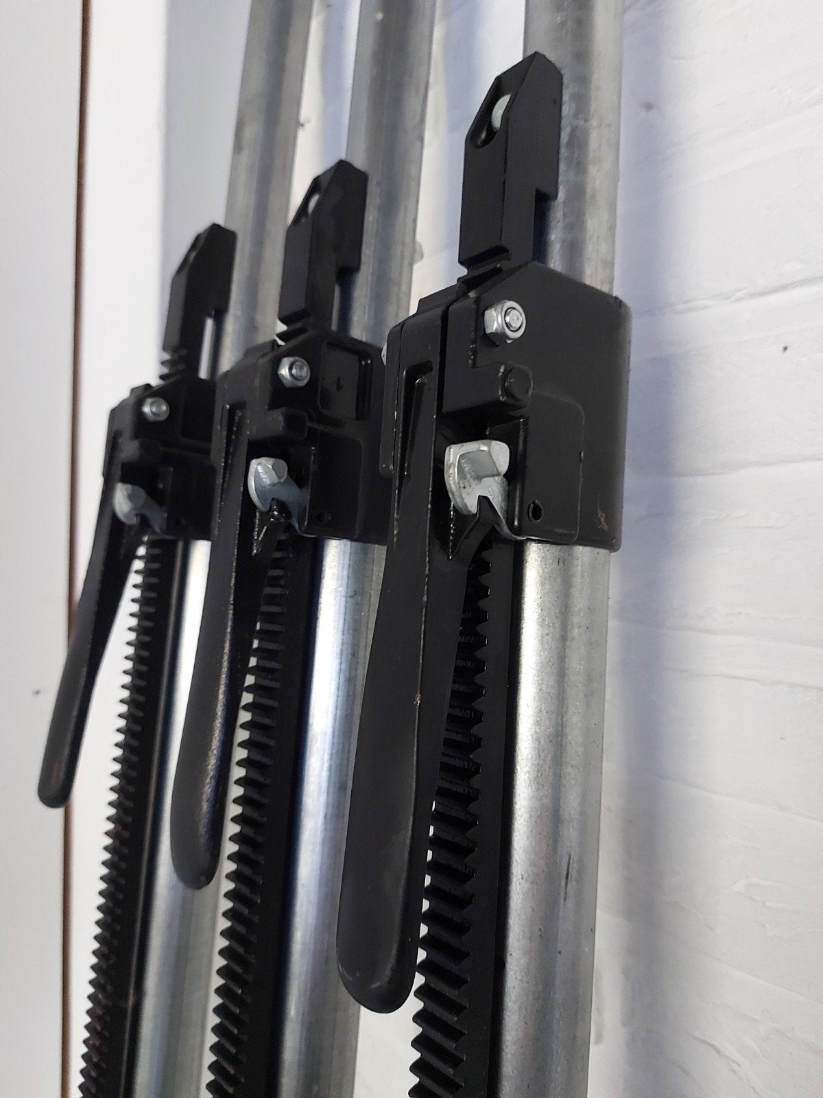 nieuwe cargobars voor ladingzekering 225 tot 264 cm, Ophalen, Nieuw, Overige Auto-onderdelen