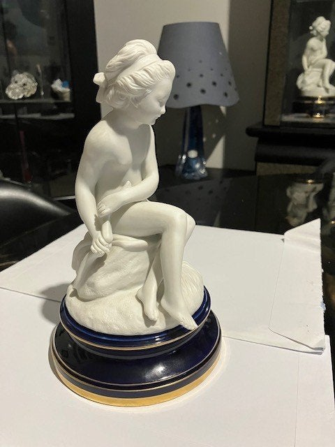 Figurine en porcelaine Psyché de Falconet, Antiquités & Art, Art | Sculptures & Bois, Statue, Enlèvement ou Envoi, Autres sujets