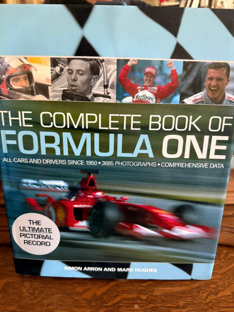 Le livre complet de la Formule 1, Livres, Livres de sport, Enlèvement ou Envoi, Comme neuf, Autres sports