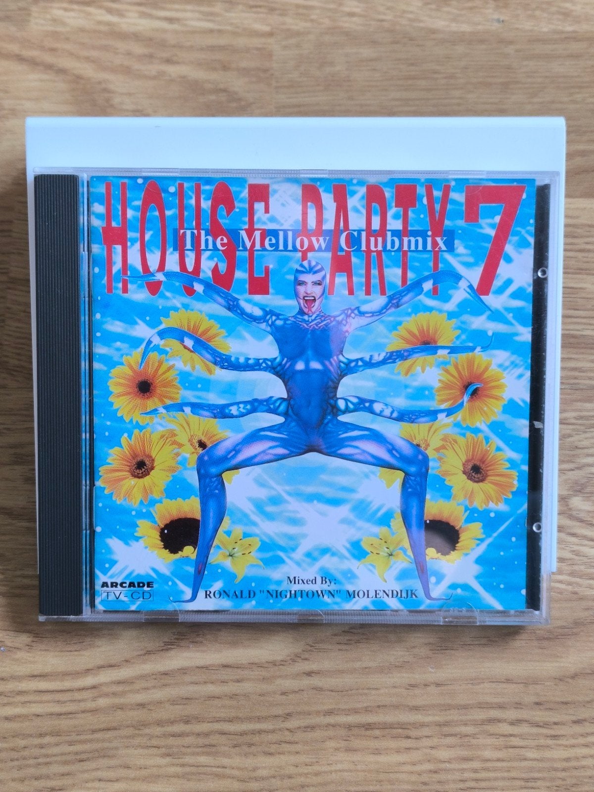 house party 7 the mellow clubmix cd - Ronald 'nightown'-cd, Dance, Ophalen of Verzenden, Zo goed als nieuw, Inclusief boekje