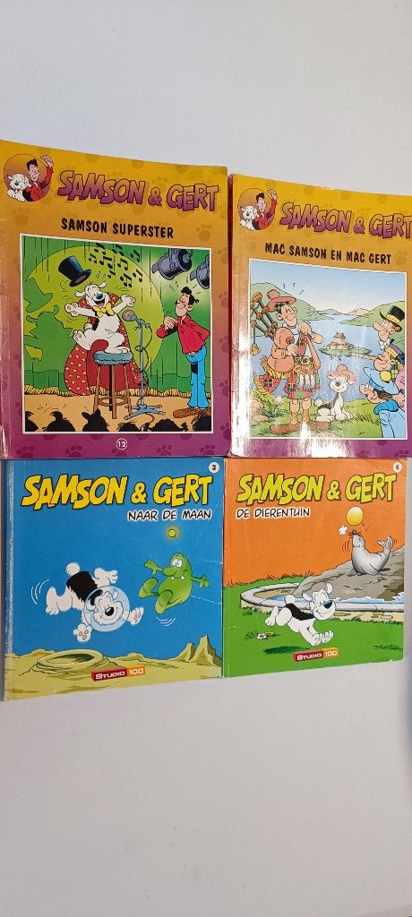 set van 2 kinder boekjes en 2 strips Samson en Gert, Boeken, Meerdere stripboeken, Ophalen of Verzenden, Gelezen, Studio 100