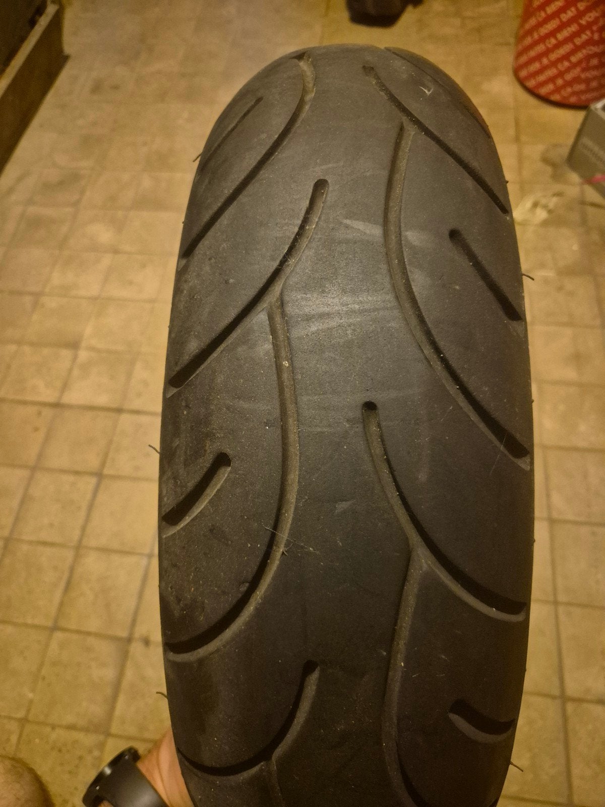 140/70 - 16 pirelli scooterband, Fietsen en Brommers, Ophalen
