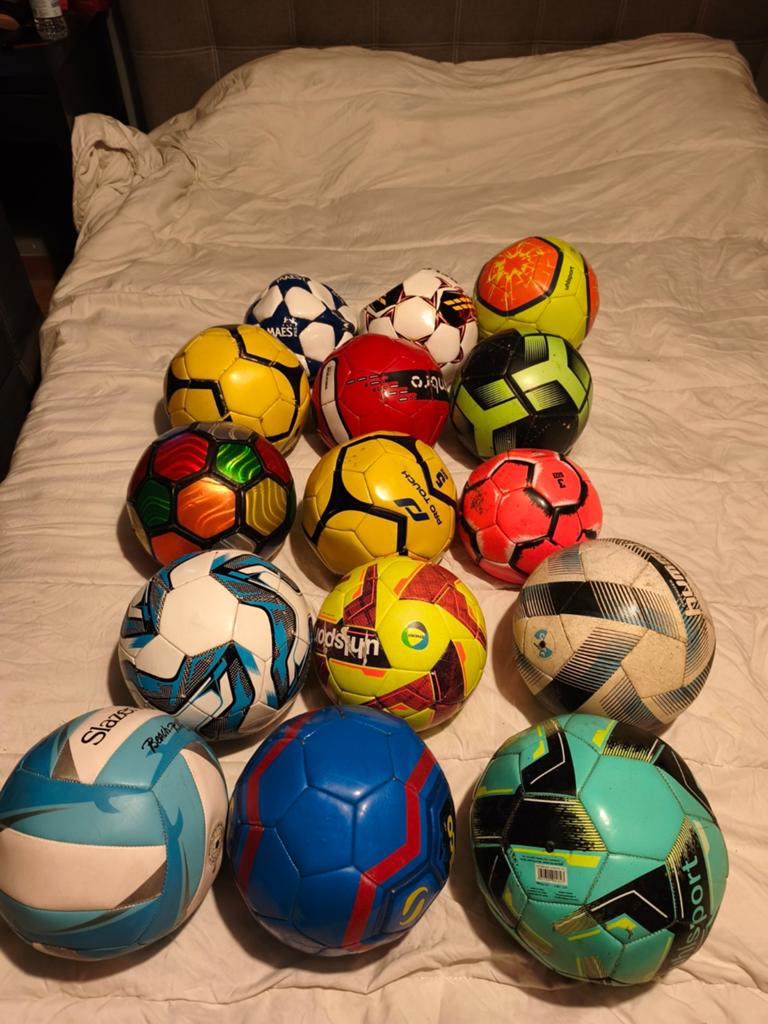 Balles de foot, Enlèvement