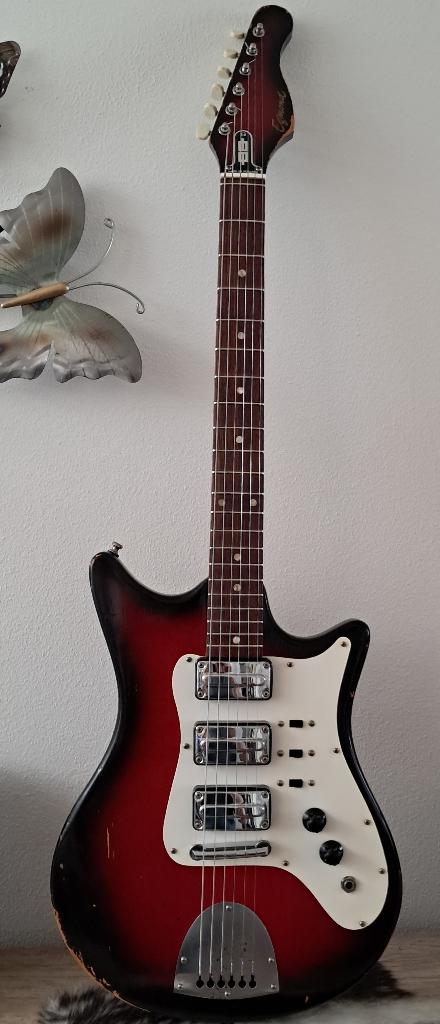 Guitare électrique vintage des années 1960, Musique & Instruments, Instruments à corde | Guitares | Électriques, Enlèvement ou Envoi