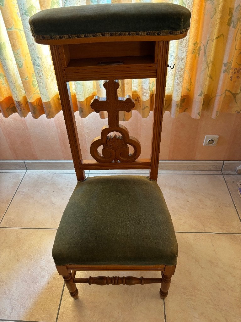 Antieke kerkstoel met naamplaatje met groene fluweel, Antiek en Kunst, Ophalen
