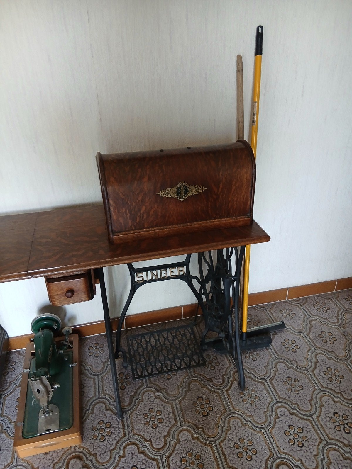 naaimachine singer met onderstel, Antiek en Kunst, Ophalen