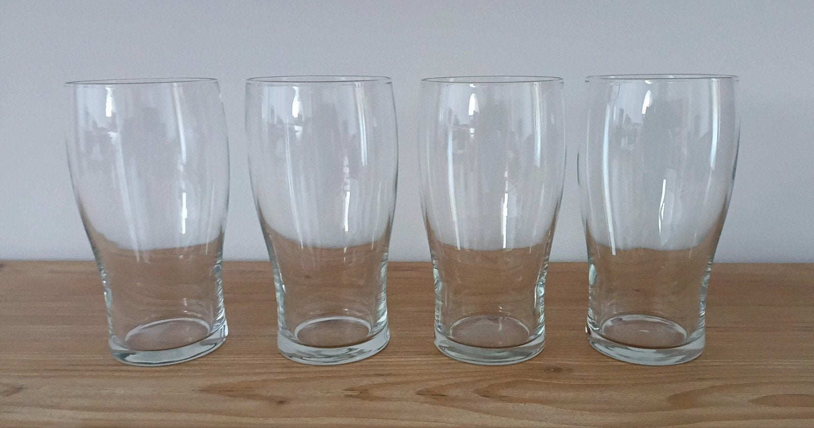 Lot de 4 verres à bière "Pinte", Collections, Enlèvement, Neuf, Verre à bière