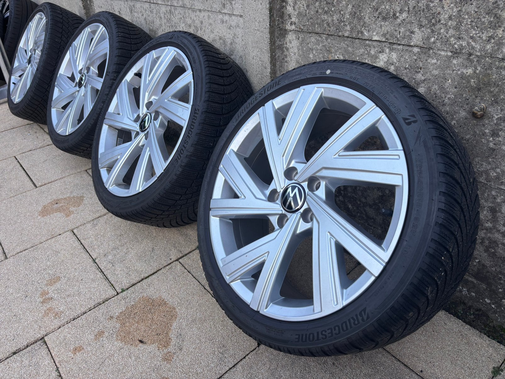 Origineel 18" VW Golf 8 7 6 5 " Bergamo " Velgen GTI GTD R, Auto-onderdelen, Ophalen, 18 inch, Winterbanden, Band(en)