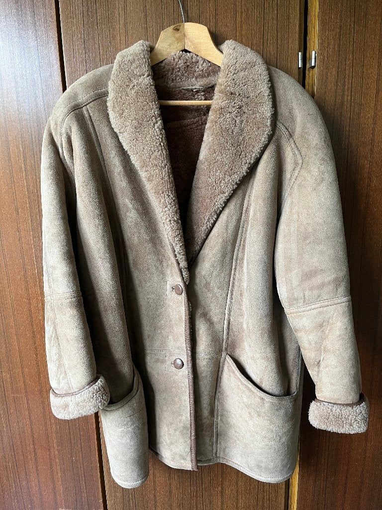 Cape de mouton transformée, Vêtements | Femmes, Vestes | Hiver, Enlèvement, Porté, Brun