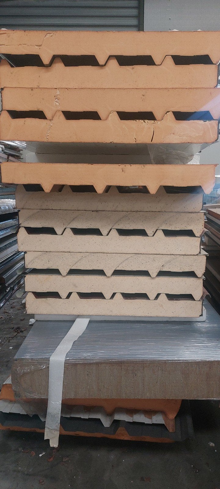Sandwich dak en wandpanelen, Doe-het-zelf en Bouw, Overige kleuren, Zo goed als nieuw, 15 m² of meer, Metaal