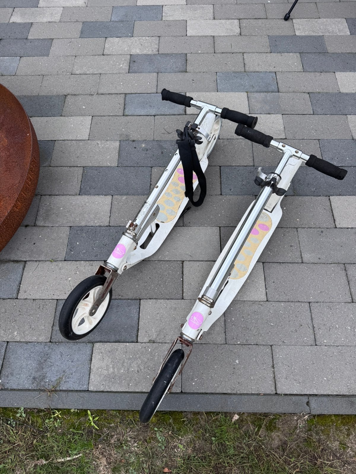 2 steps te koop met grote wielen, Ophalen, Gebruikt, Gewone step