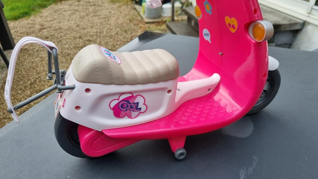 Baby Born City Glam-Scooter met afstandsbediening, Kinderen en Baby's, Speelgoed | Poppen, Ophalen, Zo goed als nieuw, Babypop