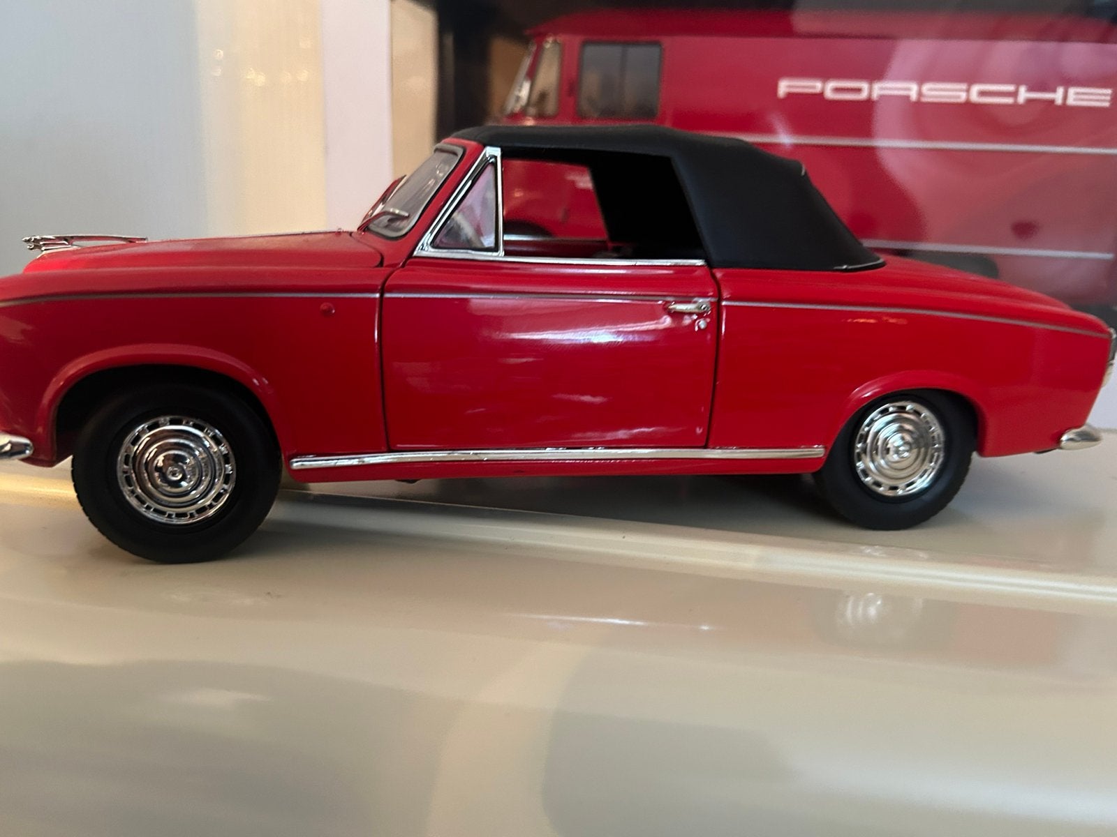 Peugeot 403 rouge, Enlèvement ou Envoi, Comme neuf